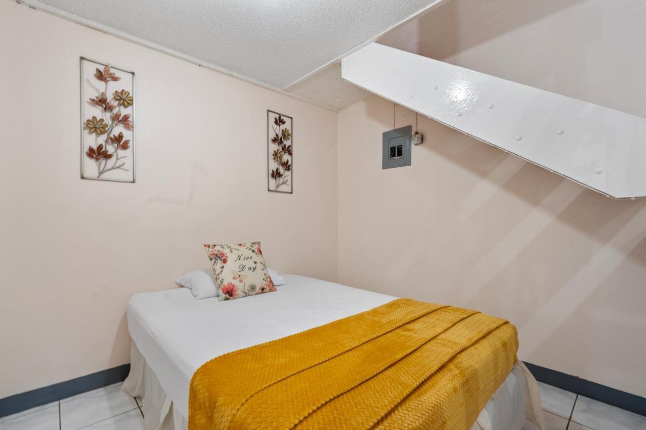 Shaw Park Gem Apt 12D オーチョ・リオス エクステリア 写真