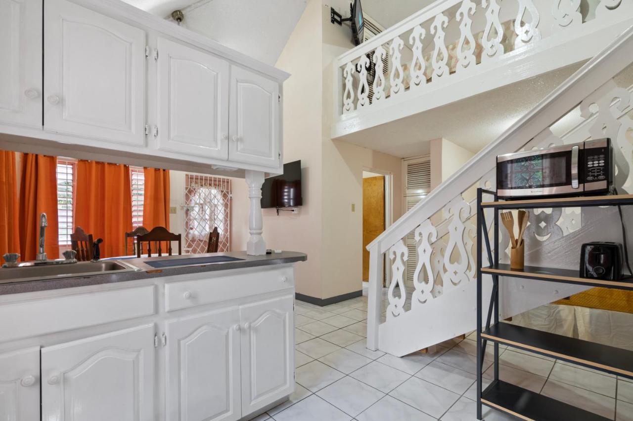 Shaw Park Gem Apt 12D オーチョ・リオス エクステリア 写真