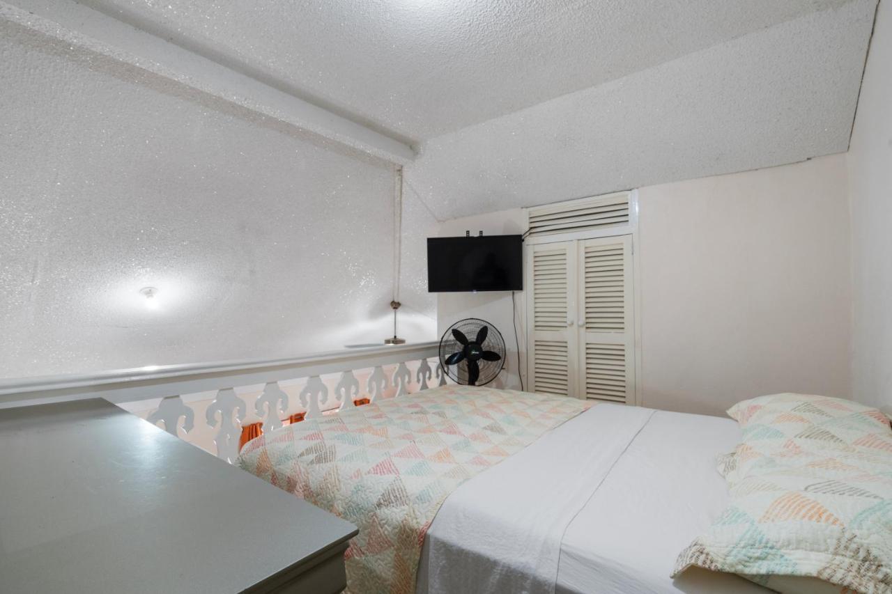 Shaw Park Gem Apt 12D オーチョ・リオス エクステリア 写真