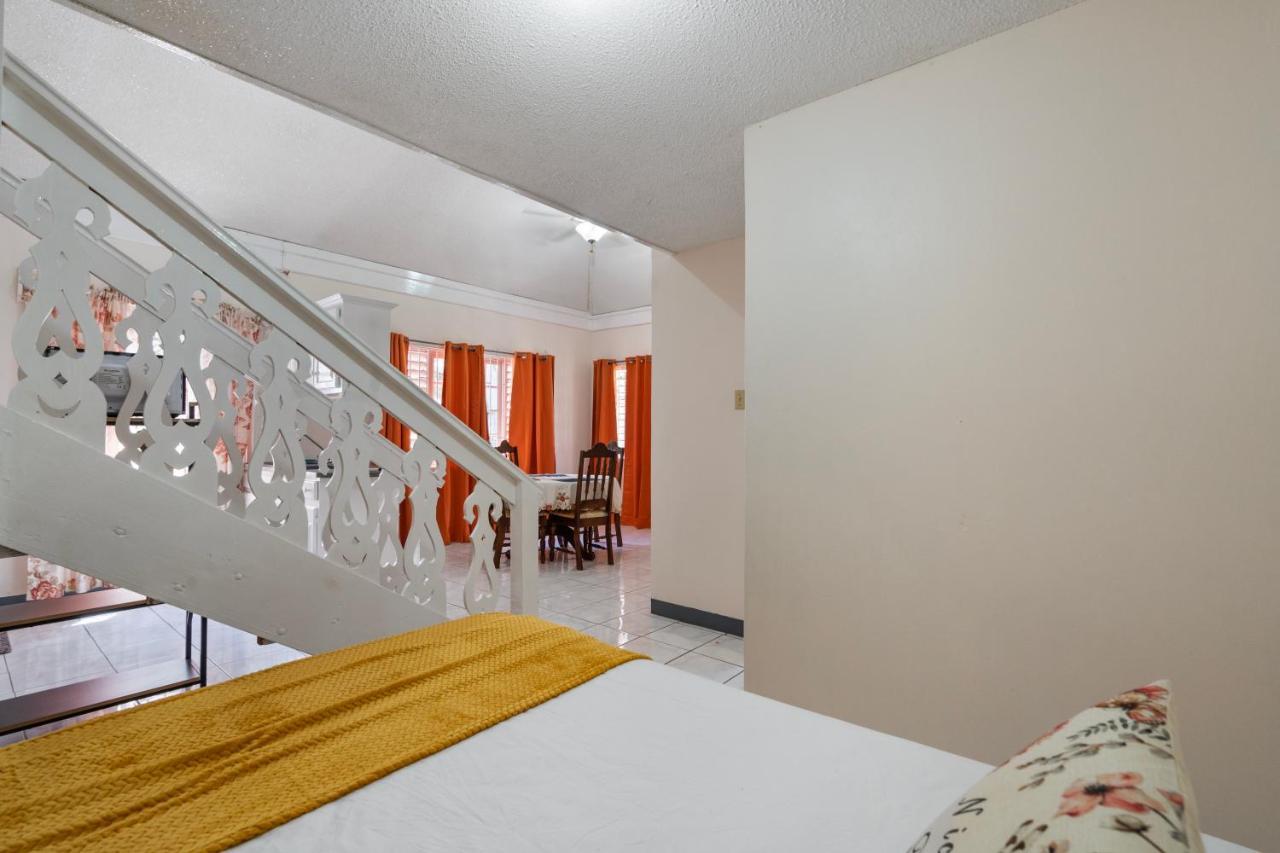 Shaw Park Gem Apt 12D オーチョ・リオス エクステリア 写真